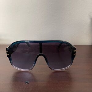 Stylish Blue Sunglasses